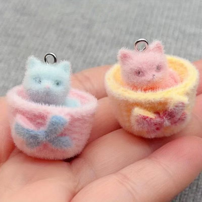 Jewelry Making - 4pcs 3D plush resin cat pendant,